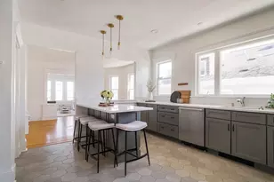 182 Maplewood St, Watertown, MA 02472 - Photo 16