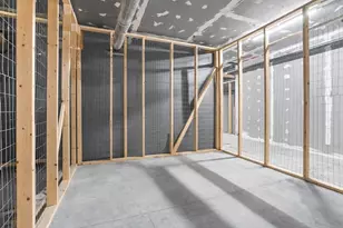 181 S Franklin St, Holbrook, MA 02343 - Photo 30