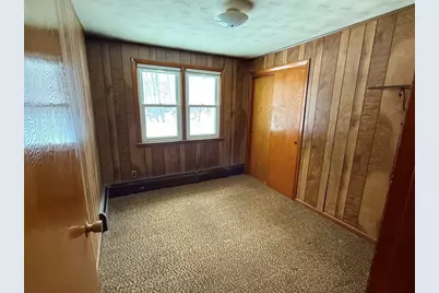 8 Sycamore Cir, Millbury, MA 01527 - Photo 32