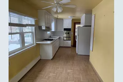 8 Sycamore Cir, Millbury, MA 01527 - Photo 22