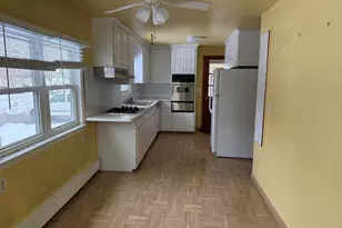 8 Sycamore Cir, Millbury, MA 01527 - Photo 22