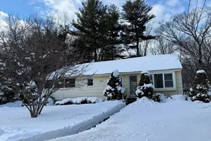 8 Sycamore Cir, Millbury, MA 01527 - Photo 1
