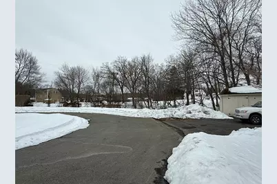 8 Sycamore Cir, Millbury, MA 01527 - Photo 8