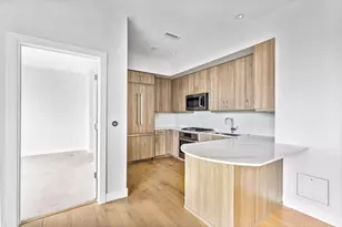 10 Shipyard Dr, Hingham, MA 02043 - Photo 6