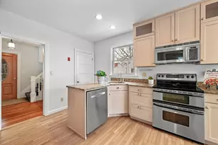 22 Hemenway Rd, Swampscott, MA 01907 - Photo 16