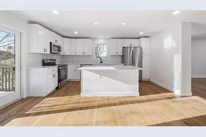 79 School St #4, Lowell, MA 01854 - Photo 4