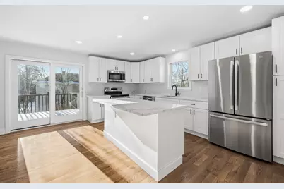 79 School St #4, Lowell, MA 01854 - Photo 6