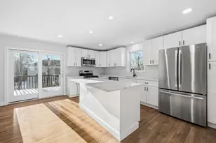 79 School St, Lowell, MA 01854 - Photo 6