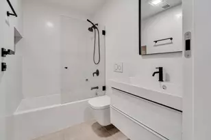 159 W 9th, Boston, MA 02127 - Photo 18