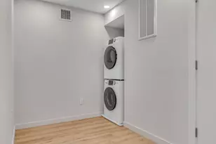 159 W 9th, Boston, MA 02127 - Photo 16