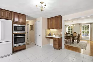 61 Abbott St, North Andover, MA 01845 - Photo 8