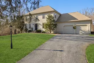 61 Abbott St, North Andover, MA 01845 - Photo 2