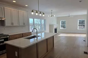 4 Fidelity Dr, Rutland, MA 01543 - Photo 2