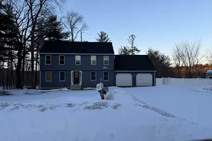 11 Brookside Ct, Methuen, MA 01844 - Photo 2