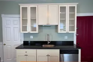 401 Washington St, Cambridge, MA 02139 - Photo 2