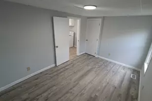 29 Parker St, Worcester, MA 01610 - Photo 2