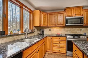 1 Ashley Cir, Easthampton, MA 01027 - Photo 12