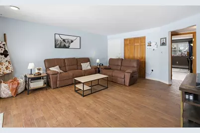 78 Edgelawn Ave #7, North Andover, MA 01845 - Photo 4