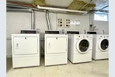 17 Hammond Pond Pkwy #4, Newton, MA 02467 - Photo 10