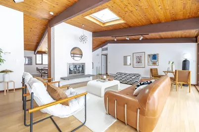 134 Rangeley Rd, Brookline, MA 02467 - Photo 4