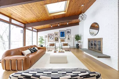 134 Rangeley Rd, Brookline, MA 02467 - Photo 2