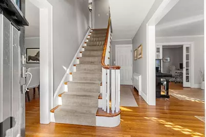 44 Allen Cir, Milton, MA 02186 - Photo 4