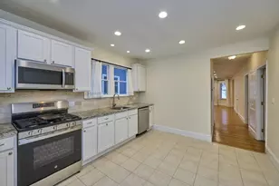 123 W Adams St, Somerville, MA 02144 - Photo 6