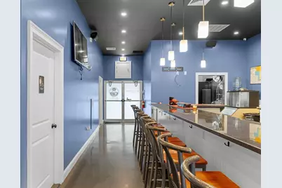 289 Acushnet Ave, New Bedford, MA 02740 - Photo 12