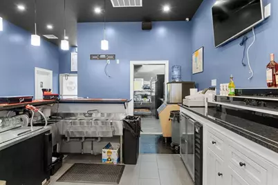 289 Acushnet Ave, New Bedford, MA 02740 - Photo 16