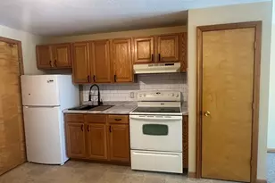 75 Ridgewood Ln, Gardner, MA 01440 - Photo 2