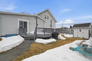 83 Oakdale St, Springfield, MA 01104 - Photo 34