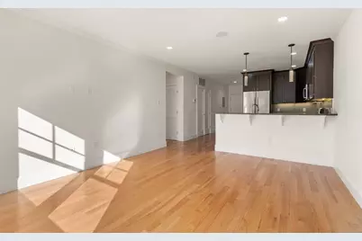 18 Robert St #14, Boston, MA 02131 - Photo 8