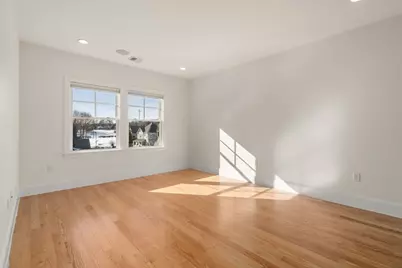 18 Robert St #14, Boston, MA 02131 - Photo 10