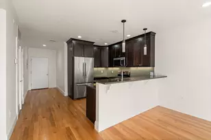 18 Robert St, Boston, MA 02131 - Photo 6