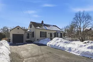 42 Anthony St, Agawam, MA 01001 - Photo 2