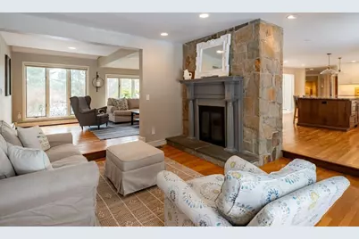 111 Loring St, Duxbury, MA 02332 - Photo 12