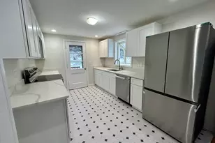 48 Hemlock Dr, Holliston, MA 01746 - Photo 8