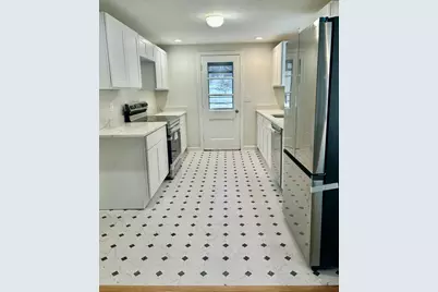 48 Hemlock Dr, Holliston, MA 01746 - Photo 6