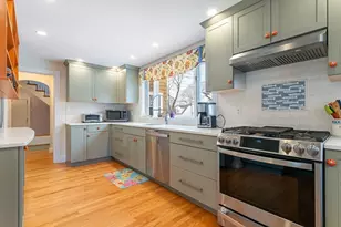 73 Hartman Rd, Newton, MA 02459 - Photo 6