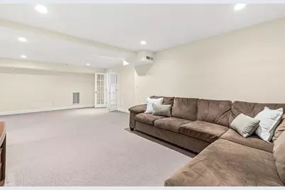 45 Bacon Street, Winchester, MA 01890 - Photo 38