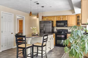 31 Sawtell Dr, Groton, MA 01450 - Photo 2