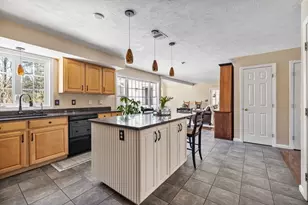 31 Sawtell Dr, Groton, MA 01450 - Photo 4