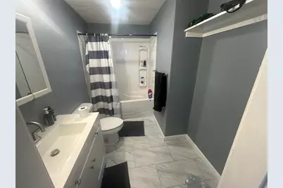 18 Crystal St, Worcester, MA 01603 - Photo 10