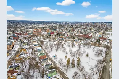 18 Crystal St, Worcester, MA 01603 - Photo 12