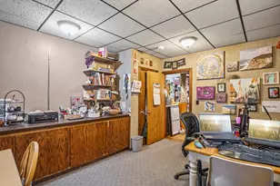 16 Felton St, Woburn, MA 01801 - Photo 10