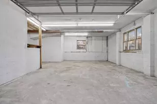 16 Felton St, Woburn, MA 01801 - Photo 32