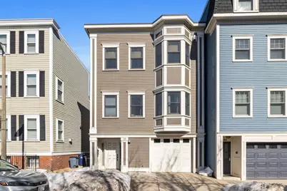 138 W 3rd St, Boston, MA 02127 - Photo 32