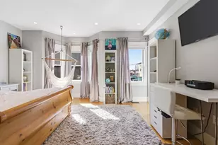 138 W 3rd St, Boston, MA 02127 - Photo 22