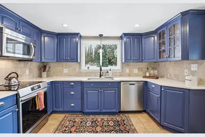 17 Walker St, Westborough, MA 01581 - Photo 8