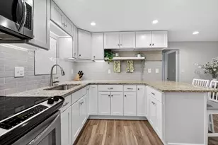 433 W Elm St, Brockton, MA 02301 - Photo 6